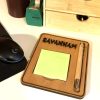 Post-it houder met gegraveerde pen