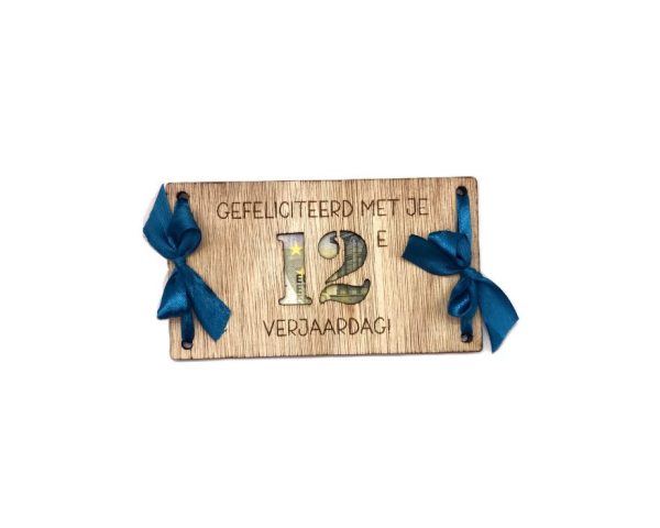 Houten verjaardagskaart voor geldgeschenk